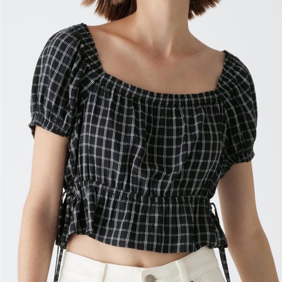 Uniqlo Gather Cropped Short Sleeve Blouse - Picture 1 of 3